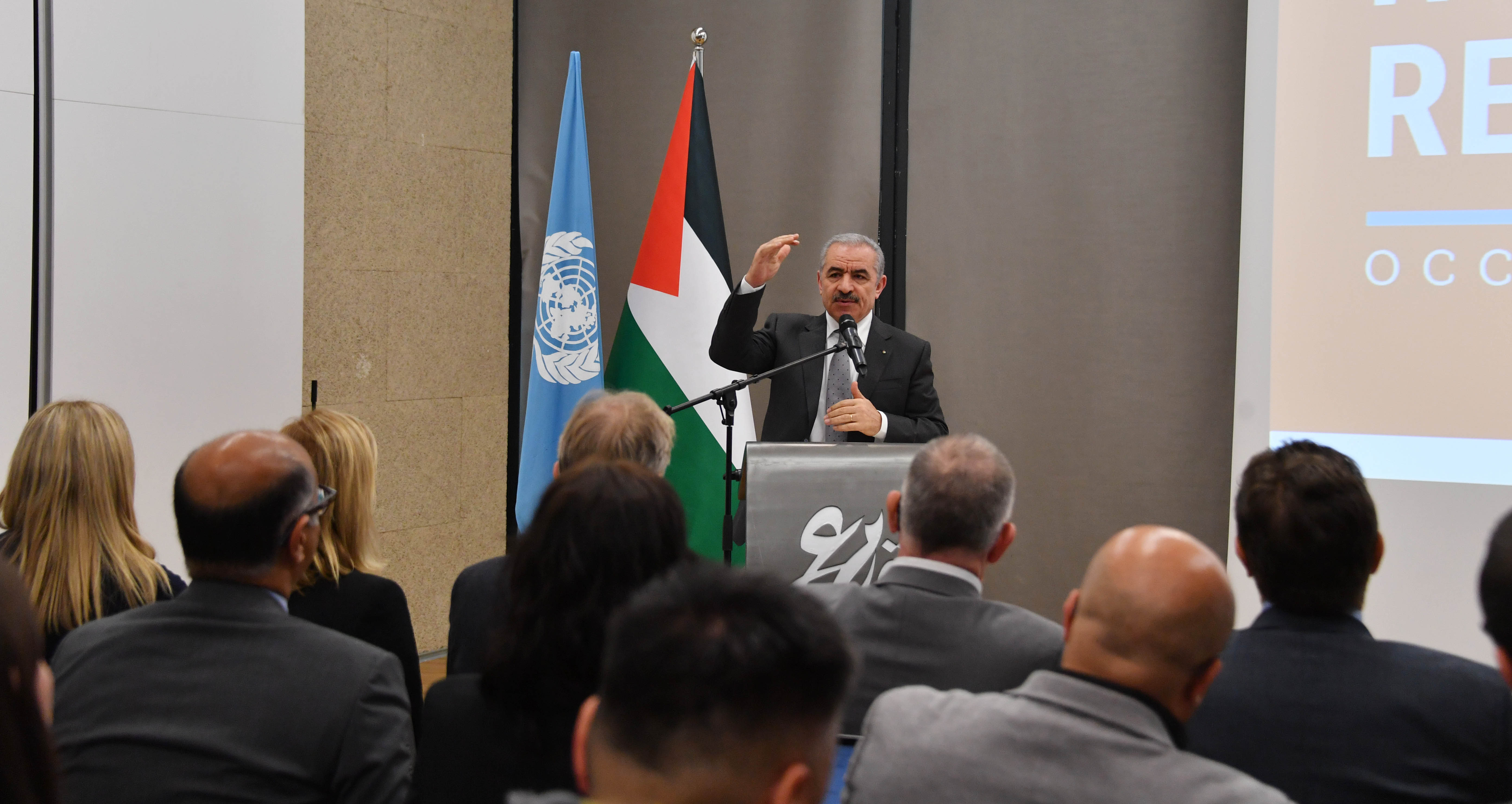 اشتية: يجب ربط المساعدات الإنسانية والإغاثية في فلسطين بالعملية التنمية

